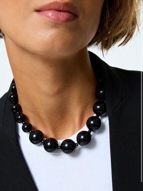 Roxanne Assoulin Very Big Black Graduated Semiprecious Stones Necklace NEW